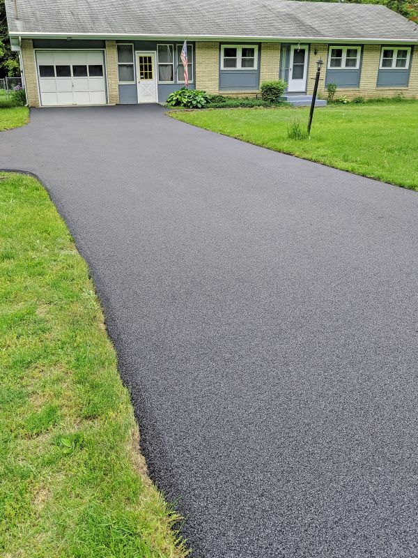 Residential Asphalt Driveway with Edging